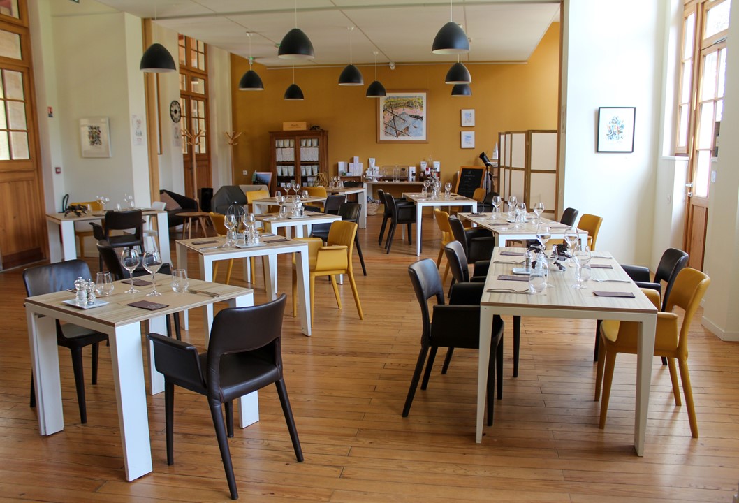 Salle du restaurant Le Beau Lieu dans Bordeaux